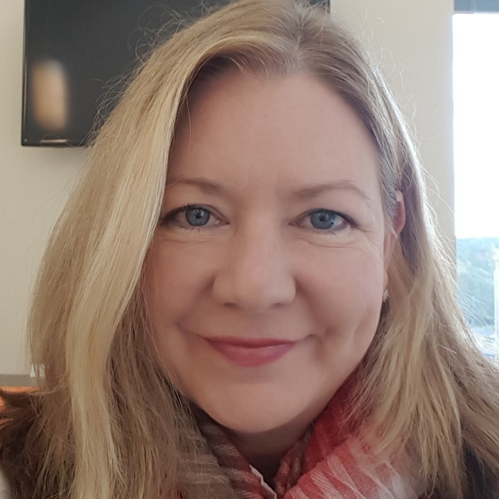 Meet your Posher, Lesli